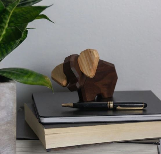 SustainableS20's tweet photo. Playful. Curious. Enthusiastic.

Link:
https://t.co/tEX5xjl32C

#sustainableshopping #organic #biodegradable #sustainable #ecofriendly #ecoproducts #zerowaste #plasticfree #gogreen #environmentallyfriendly #furniture #homedecor #woodwork #wood https://t.co/lJKXIKadPE