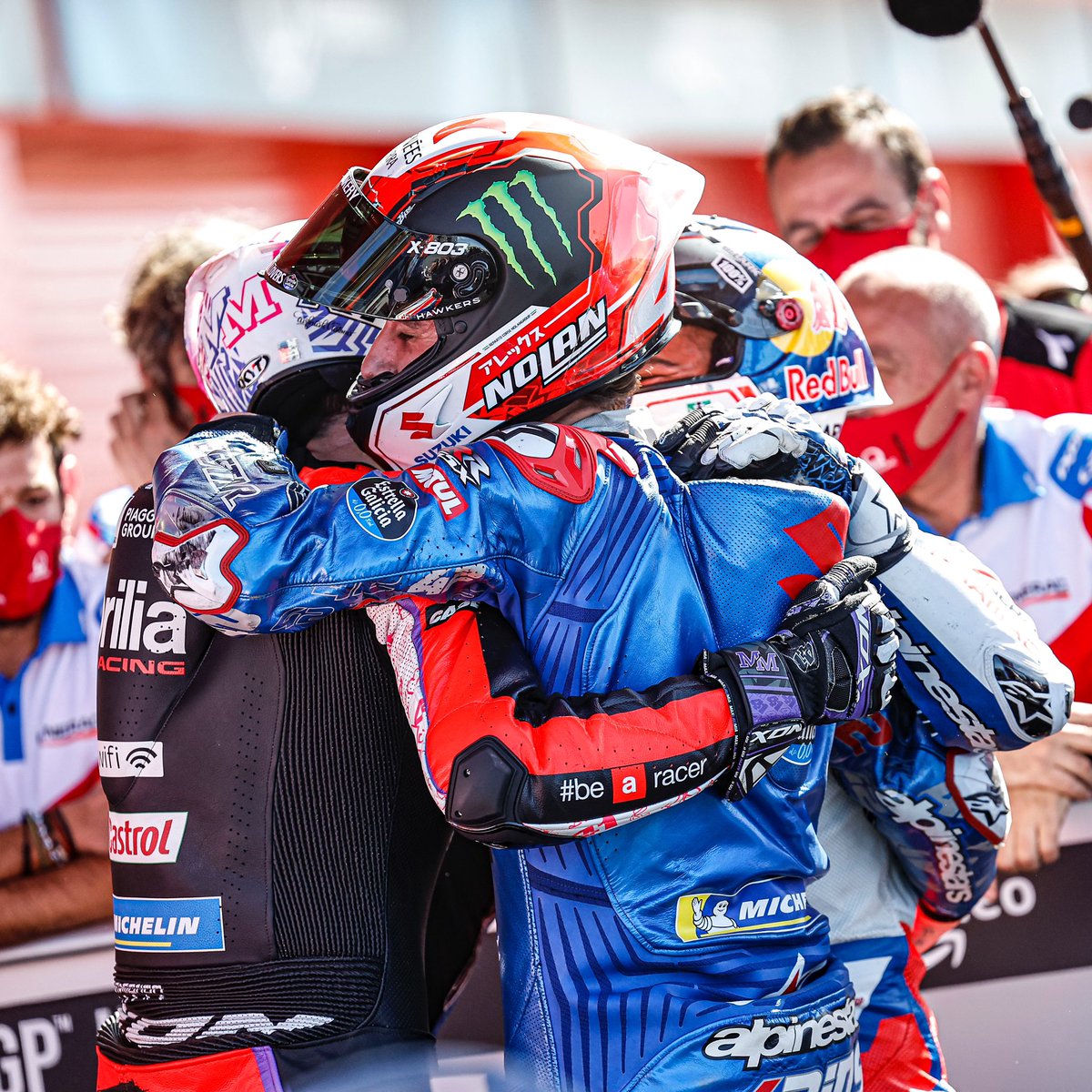 Rivals on track, friends outside the track 💪🏻 Congrats @aleixespargaro <a href="/88jorgemartin/">Jorge Martín Almoguera</a> top job yesterday 🎩💫 So happy for you! 👏🏻

Rivales en la pista, amigos fuera de ella 💪🏻 Brutal carrera ayer @aleixespargaro <a href="/88jorgemartin/">Jorge Martín Almoguera</a> 🎩💫 Felicidades! 👏🏻 

#ArgentinaGP #motogp #Suzuki