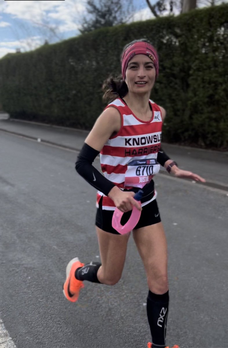 💖 this photo of @justinerunmoore @ mile 21 during the Manchester Marathon yesterday. #marathon #running #runner <a href="/Marathon_Mcr/">Manchester Marathon</a> <a href="/runnersworlduk/">Runner's World UK</a> <a href="/UKRunChat/">UKRunChat</a>