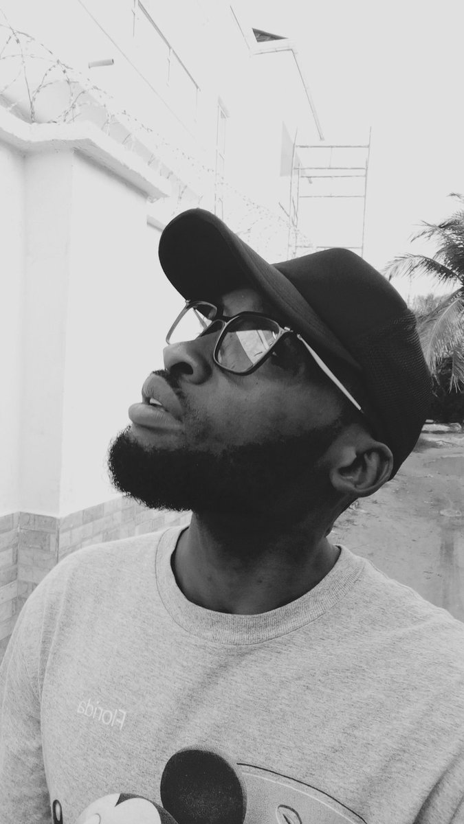 kingADvibes's tweet photo. Anytime any mortal looks down on you just look up to God. God is the final decision maker! 😊🙇♂️☺️
#trenches #MessageOfResurrection #wizkidgrammy 💎 https://t.co/XePlOxdh81