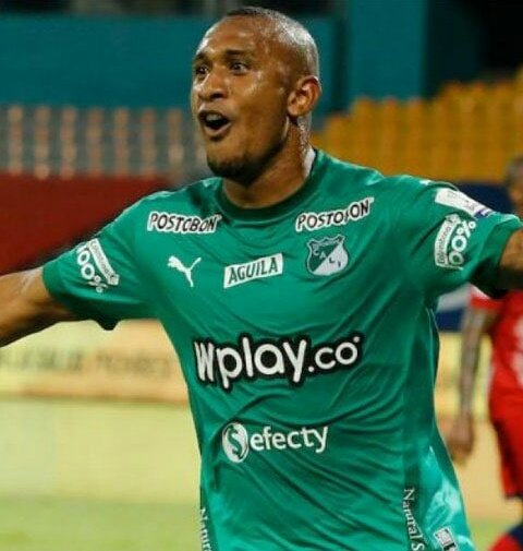 Verde_BlancoRT's tweet photo. Quién debe ser el 9 titular ante Boca Juniors? 
Angelo Rodríguez (RT)
Agustín Vuletich 💚 https://t.co/pozJ0M0smF