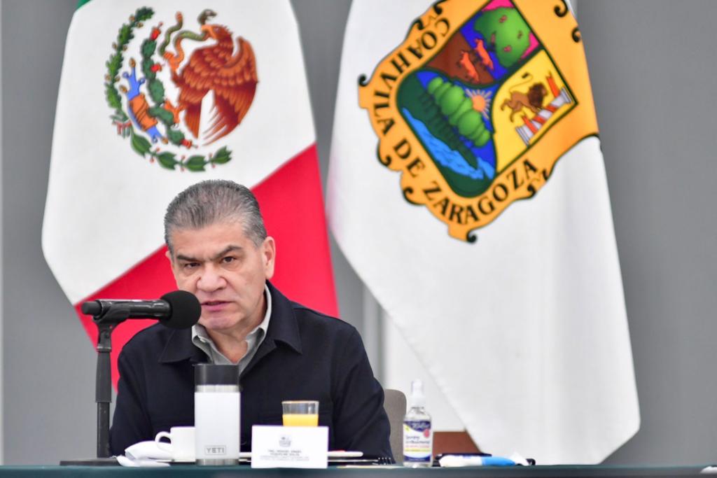 mrikelme's tweet photo. Hoy me reuní con el Comité del ISN, para dar seguimiento a diversas obras que se llevan a cabo en #Torreón y revisar el proyecto ejecutivo del Sistema Vial Cuatro Caminos, listo para arrancar su construcción el próximo 18 de abril. #Coahuila https://t.co/ulvZshvUdE
