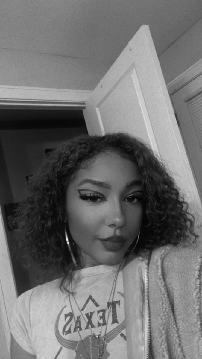 amayaathomass's tweet photo. Okay I see you face card😌☺️ https://t.co/XIWyzqVp2E