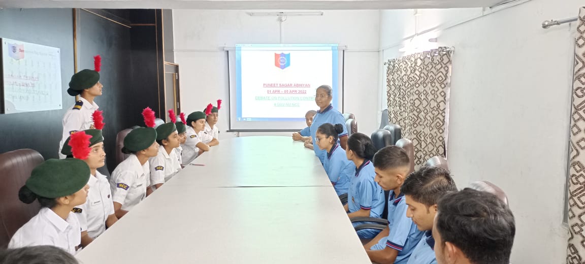 DlParmar13's tweet photo. #PuneetSagar
#NCCGUJARAT
Cdts of 4Gujarat naval unit NCC, porbandar ,Jamnagar GP conducted Debate competition at porbandar, on topic of pollution control and to maintain our beaches and keep them plastic free
@DefencePRO_Guj 
@HQ_DG_NCC_ 
@CMOGuj 
@jitu_vaghani 
@drajaykumar_ias https://t.co/9Qm3mNLh29