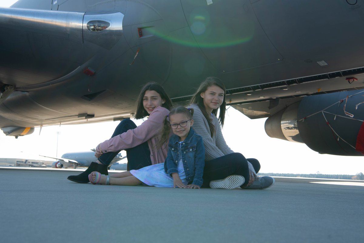 916ARW's tweet photo. April is the MotMC, @916ARW wants to highlight the kids behind the Airmen! MSgt Sarah Rosales is the Wing Career Advisor for @916FSS and one half a dual military Air Force couple.
#916ARW | #APRILMotMC | #familyfirst | #MonthoftheMilitaryChild | #DualService | #ReserveResilient https://t.co/zKwM3r0B7X