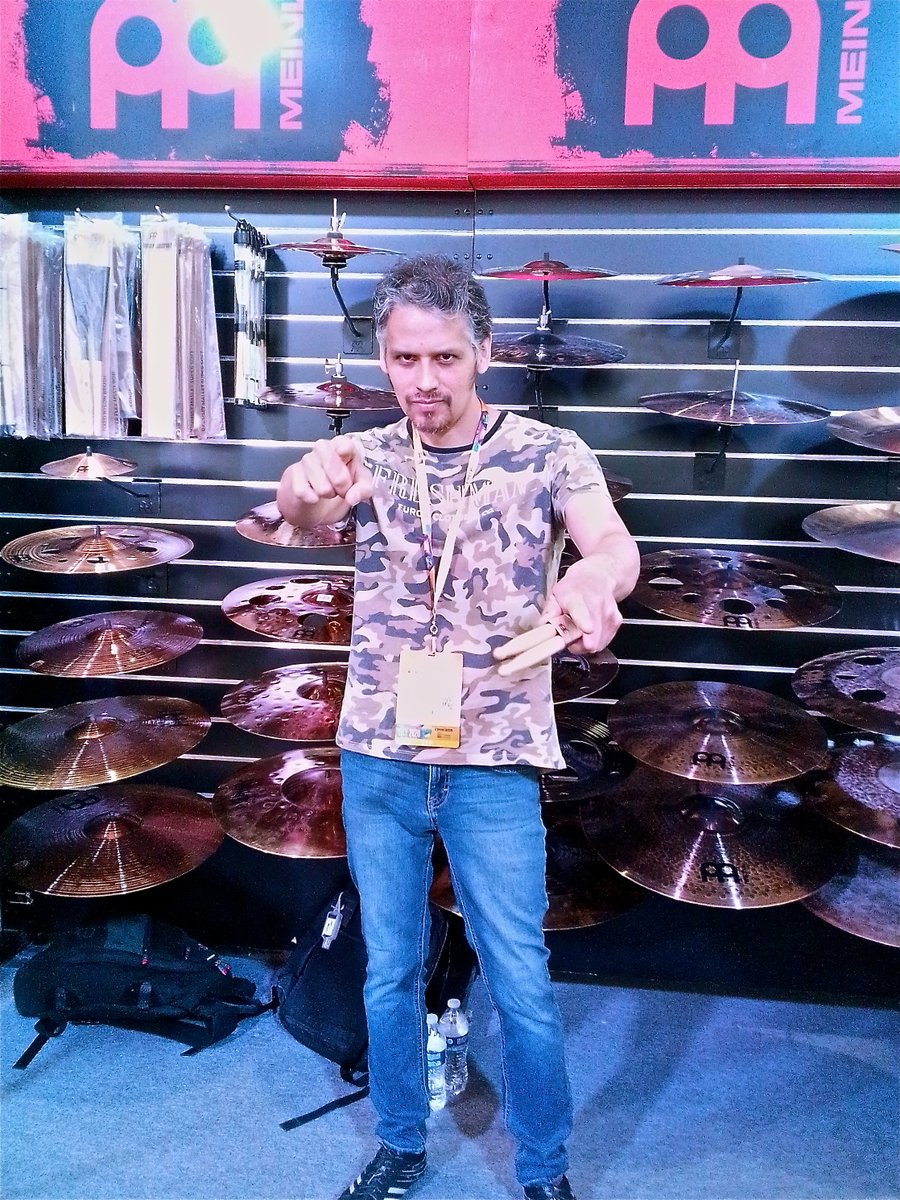 Es un placer haber recibido la invitación por parte de <a href="/gonhermexico/">Gonher Distribuidora</a> y <a href="/meinlcymbals/">Meinl Cymbals</a> como invitado VIP a la Soundcheck Xpo 2022, un evento que ya se extrañaba después de dos años de estar en pausa, es una buena oportunidad para checar todos los modelos Meinl ¡Suenan increíble!