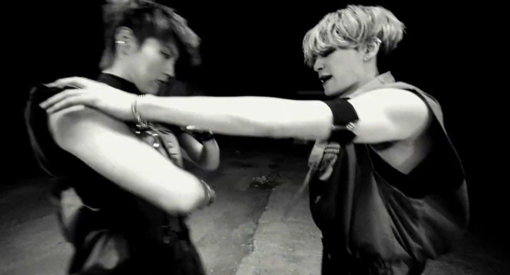 baekminland's tweet photo. Fight? why?
EPEX 학원歌 MV TEASER 1
#EPEX_COMEBACK_D6
#21st_Century_Boys #EPEX #이펙스
@the_EPEX @by_EPEX https://t.co/HLVSNFAFmC