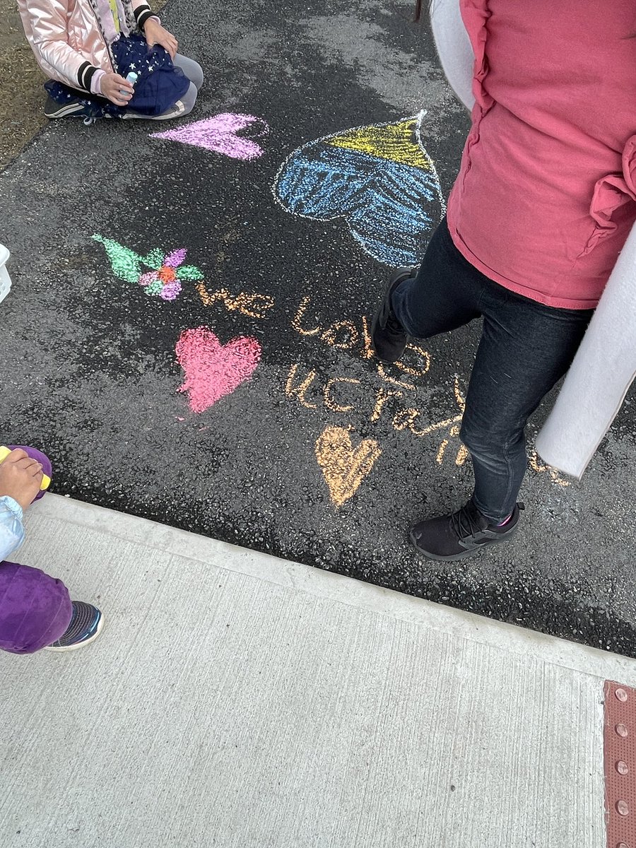East Farms School tweet media