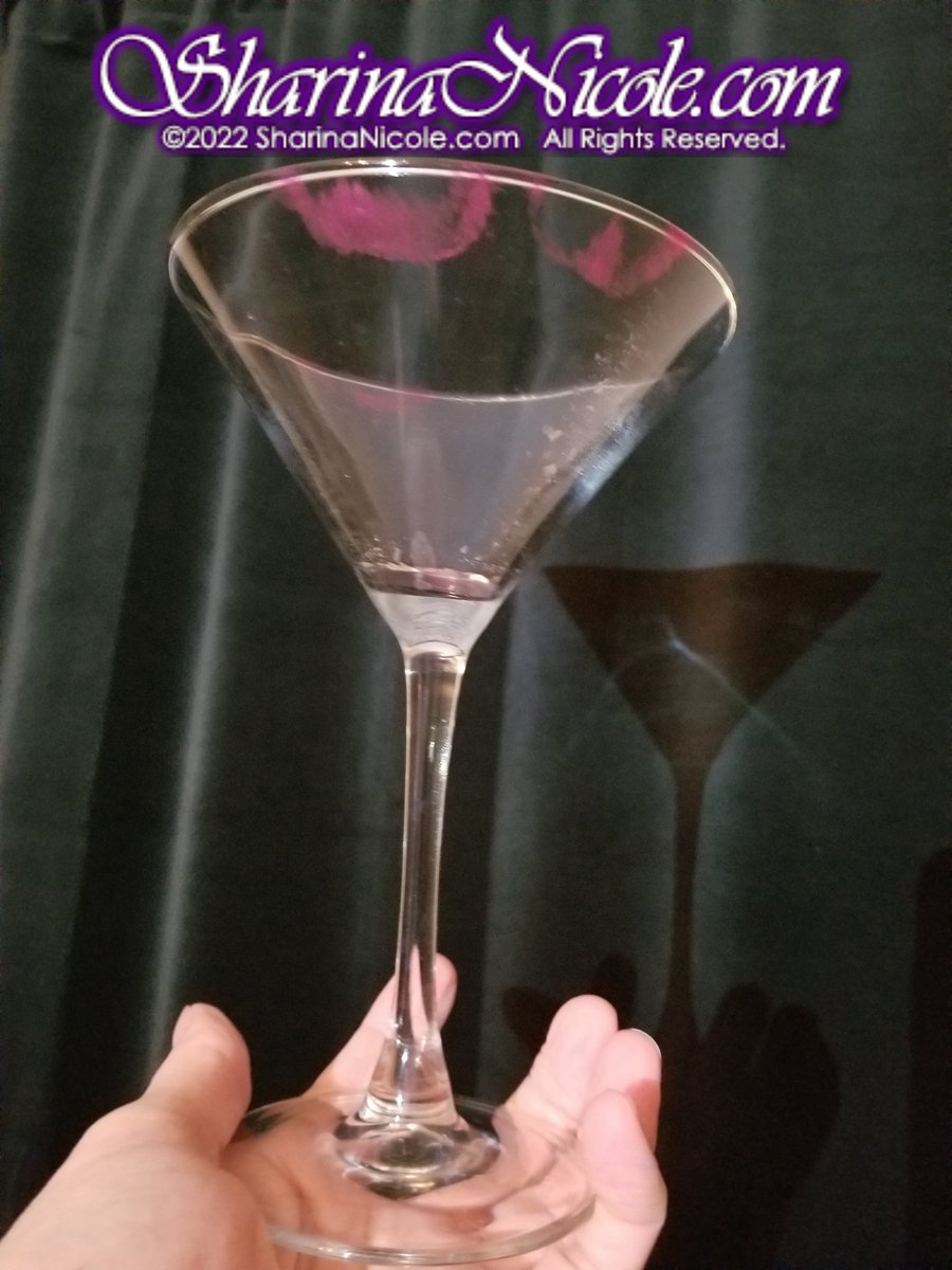 SharinaNicole's tweet photo. Watching "Steph" day 2 picking out perfume. 🎀
Notice the demur pulling down of her miniskirt. I SEE HER PANTIES! 🐱
I Love LOVE a glass with lip prints. "Jessica Rabbit" still lingering...🍸🍹🐰
#ExtendedSession
#ExtendedReality
#Feminization
https://t.co/p6JuoaYx5Z https://t.co/kH7pXPnPRl