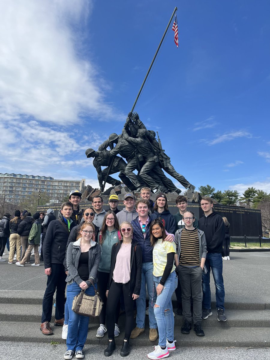 MrMurphyBCHS's tweet photo. Our @BigRebelNation AP Gov class continued our Washington, DC, trip with a visit to @ArlingtonNatl—visiting burial sites of the only two Presidents interred there (Kennedy and Taft) and the Tomb of the Unknown Soldier—this morning. Also stopped by the @USMC Memorial. #BCinDC2022 https://t.co/Om4vWA86BE