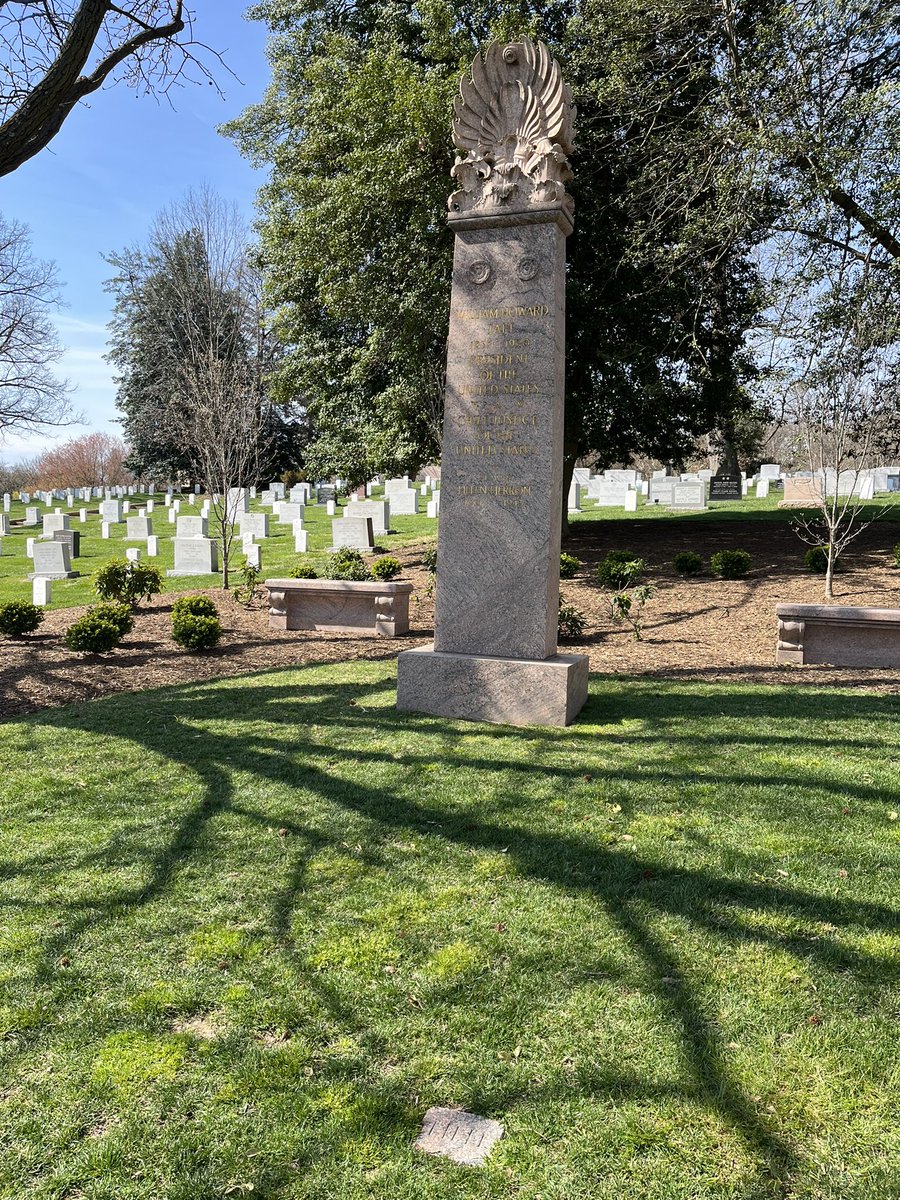 MrMurphyBCHS's tweet photo. Our @BigRebelNation AP Gov class continued our Washington, DC, trip with a visit to @ArlingtonNatl—visiting burial sites of the only two Presidents interred there (Kennedy and Taft) and the Tomb of the Unknown Soldier—this morning. Also stopped by the @USMC Memorial. #BCinDC2022 https://t.co/Om4vWA86BE