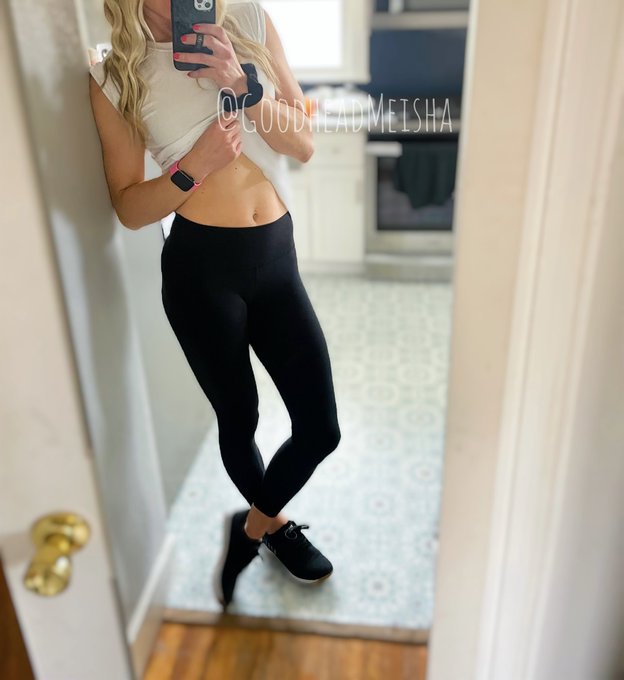 Cum work out with me! 😉 https://t.co/efHFDiIp13