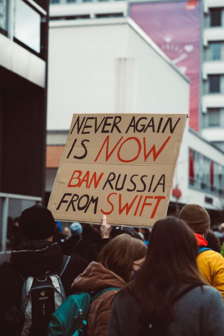 ncunortherner's tweet photo. !!! What to Know About the Sanctions Placed on Russia 
Read about it in the link https://t.co/Jrk3HRDg1J 📰

#russiaukraine #sanctions #war #ncu #thenortherner #cas #minneapolis #minnesota https://t.co/gMS2Hqzmqn