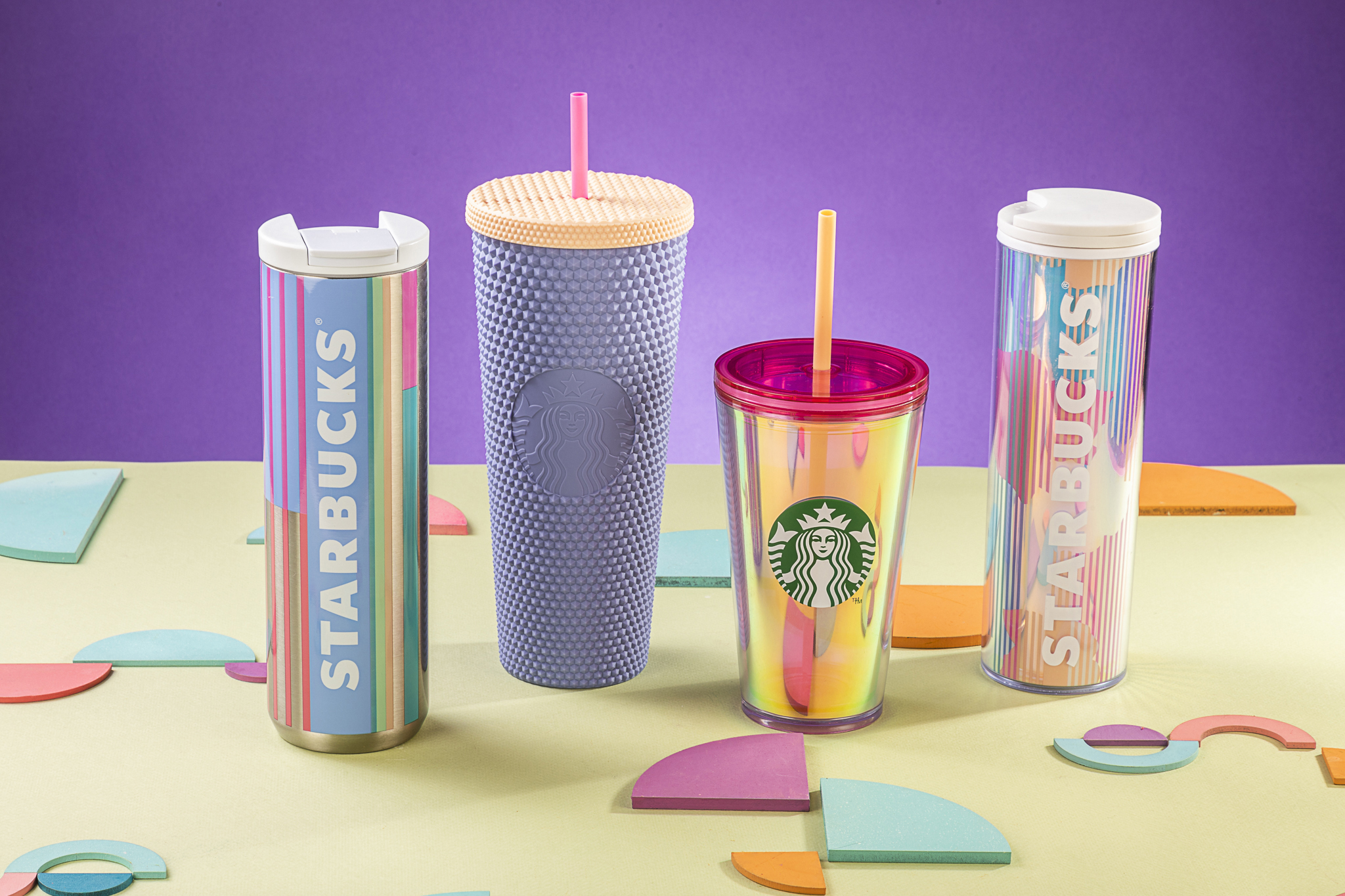 Starbucks México on X: #UnStarbucksPara ¡Darle color a tu vida! 🤩🌈  Disfruta tu bebida favorita con la nueva colección de vasos que te va a  enamorar a primera vista. Ven por el