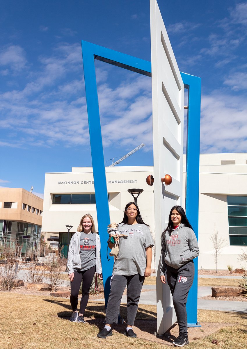 UNMBookstores's tweet photo. Happy Monday Lobos! 🐺
Have you seen this cool art sculpture in front of McKinnon Center? Comment down below your favorite UNM public art sculpture!👇
#RepUNM #UNM https://t.co/gvqRhzSWFc