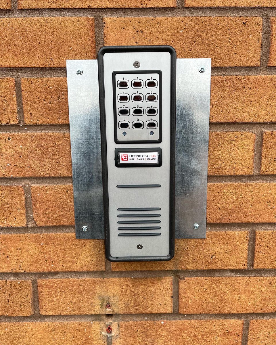dpsigroupltd's tweet photo. 🟧⬛️ DPSI GROUP LTD ⬛️🟧

Installation of a new intercom system at this business in Skelmersdale!
 💥For a free quote get in touch today ⬇️

Email- dpsigroup@outlook.com
Contact - 01942 588 922
Insta - dpsigroupltd 
Twitter - @DPSIGROUPLTD
     
#dpsigroupltd https://t.co/QPQQf0o6U7