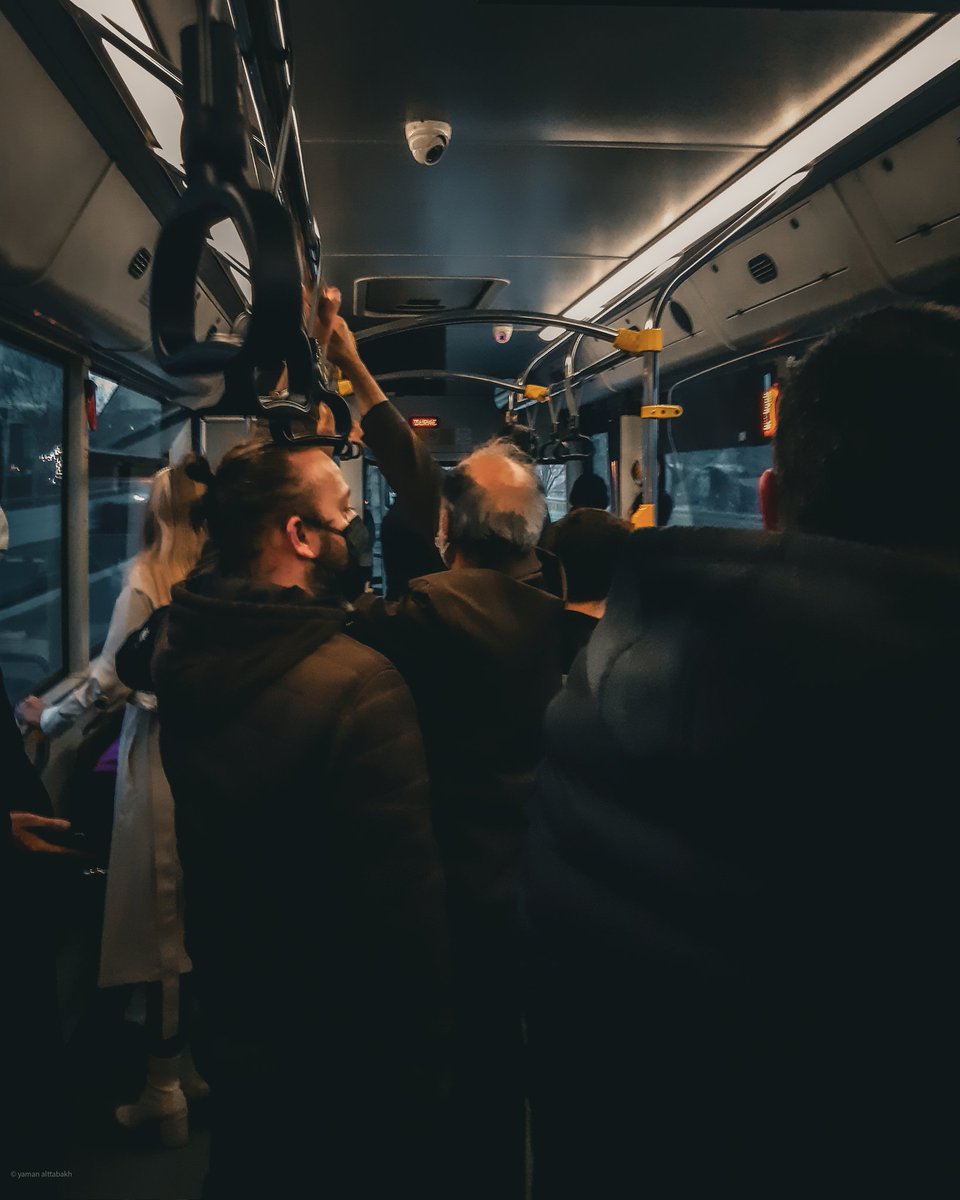 ضاع عمرنا 8 سنين حرب وقصف بالغوطة وسنة تزبيط امور بتركيا وسنتين مواصلات اسطبنول .