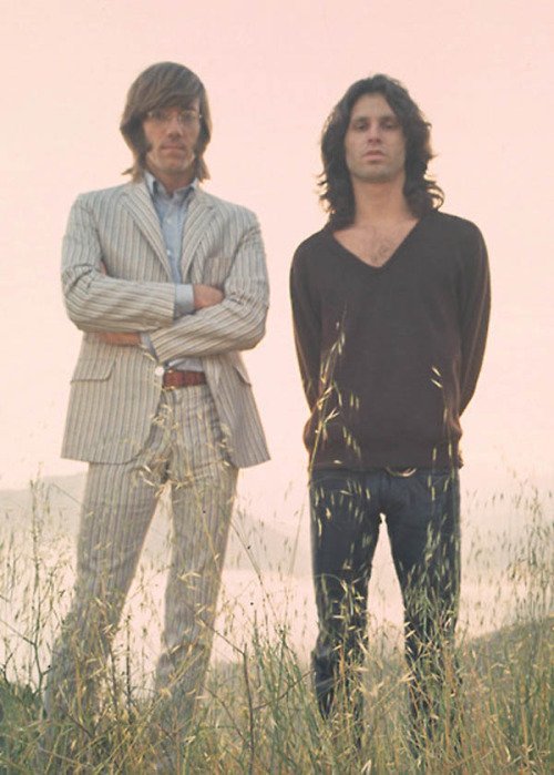 crockpics's tweet photo. Ray Manzarek and Jim Morrison 1968. Photo by Paul Ferrara https://t.co/CNshbMGPkG