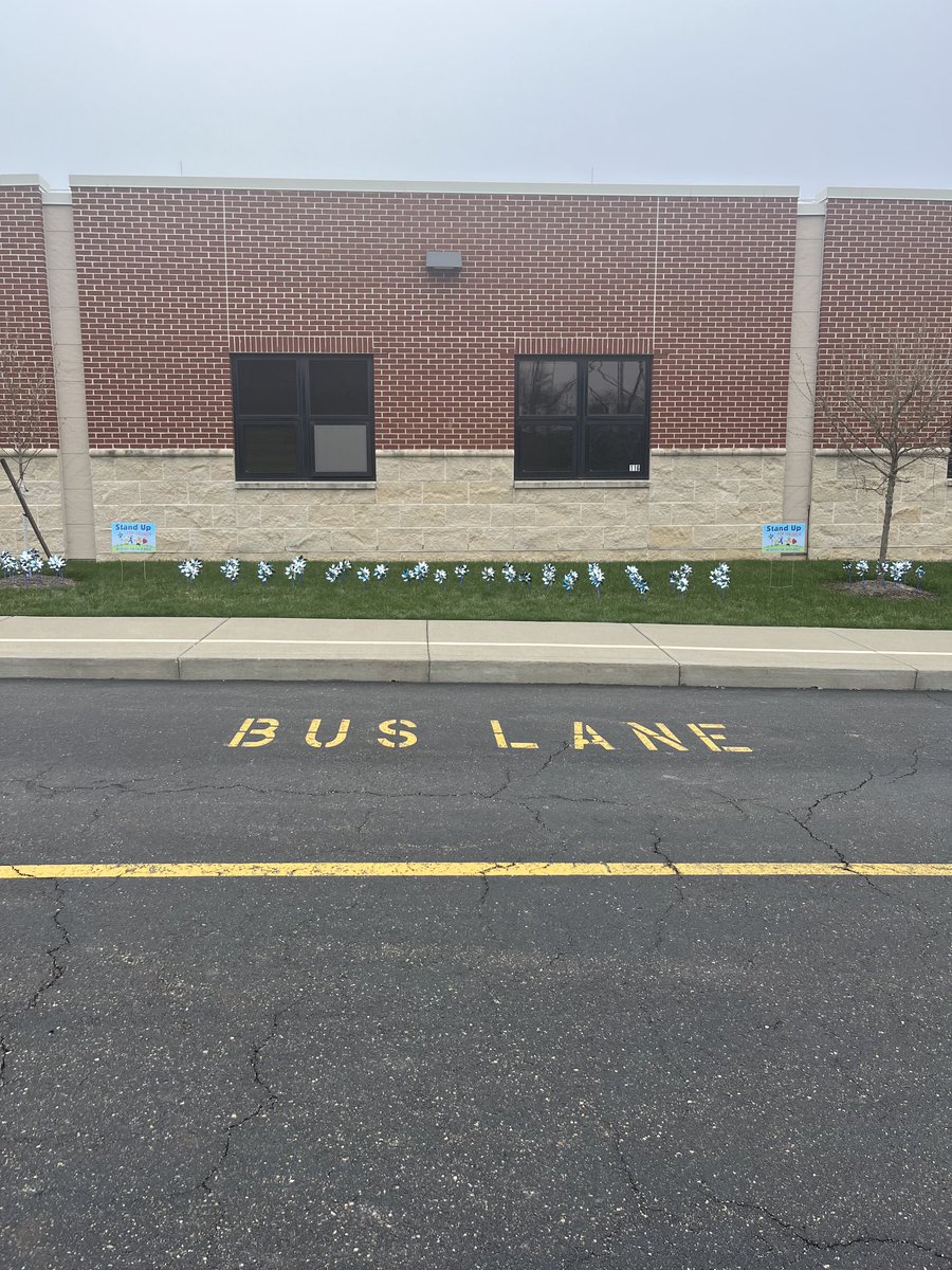 ConottonValley's tweet photo. April is National Child Abuse Prevention Month! #CVROCKS https://t.co/R9el17U6lq