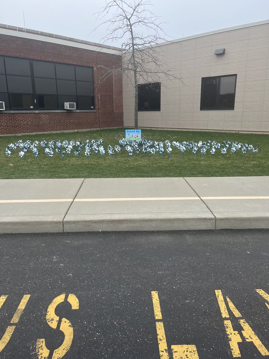 ConottonValley's tweet photo. April is National Child Abuse Prevention Month! #CVROCKS https://t.co/R9el17U6lq