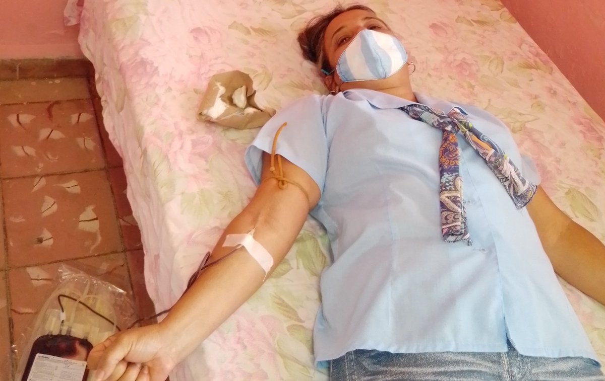 Donantes de Sangre de la empresa de la Sal, ENSAL, en la mañana de hoy, hicimos nuestras las palabras de Díaz-Canell, cuando expresó hace varios meses en su cuenta Twitter: "Dona sangre para que el mundo siga latiendo" #4Abril #VamosConTodo #EnsalEnRevolución #geominsal