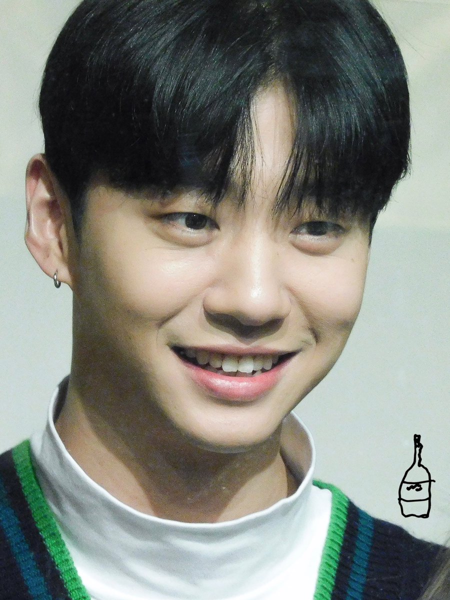 birthday_bang's tweet photo. 556520💚💙

#방용국 #BANGYONGGUK 220320 https://t.co/tdY3YGBT0U