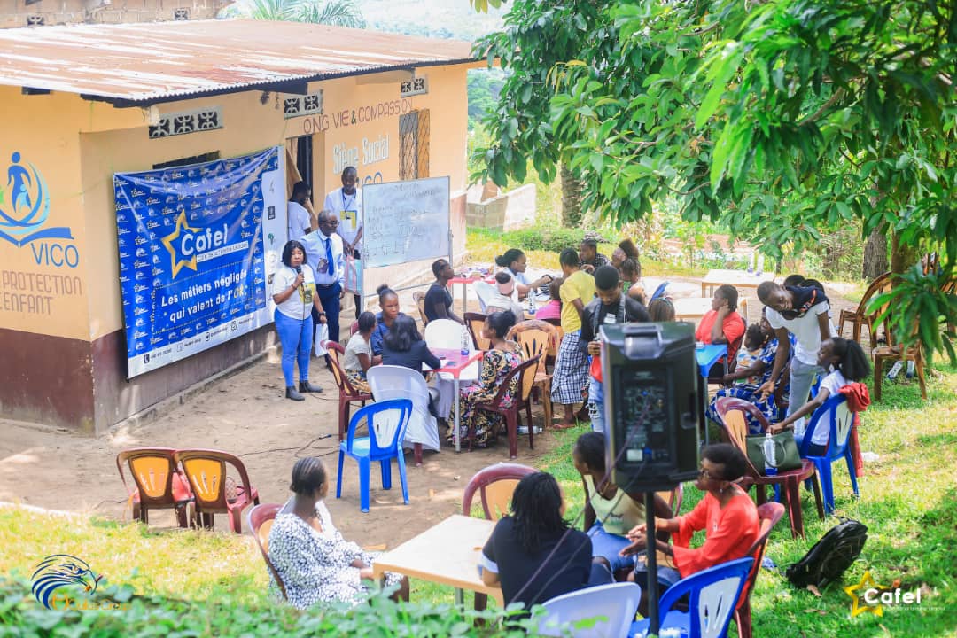 Aquillasgroup's tweet photo. Pr clôturer le mois de mars, ns @Aquillasgroup avons organisé 1 atelier de partage d’expérience & de motivation pr les jeunes filles et jeunes femmes nommé #CAFEL, c Sam. 2/4/2022 avk coe thème: LES MÉTIERS NÉGLIGÉS QUI VALENT DE L'OR.
#CAFEL2022 @Tracy_Ntumba @Mervaquilla https://t.co/FtXDakxYoe