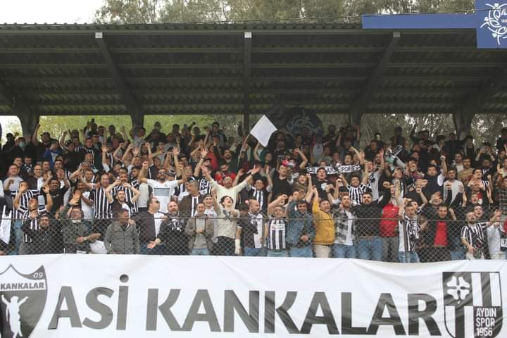 tribundergi's tweet photo. Bir kulüp küllerinden doğmaya çalışırken: #Aydınspor. 
(TDW) https://t.co/BduRLlNBxa