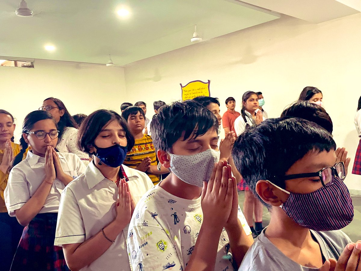 No, I’m not a superhero, I’m something even more powerful..I am a teacher. I don’t need a cape because I’m lifted up by the amazing &amp; inspiring kids I teach.Amazing assembly conducted by all the teachers today #DLFWS #SchoolDays <a href="/dp_2211/">Dimple Puri</a> <a href="/AboutImpact/">Monica Patel</a> <a href="/MicrosoftEDU/">Microsoft Education</a> <a href="/ashokkp/">Ashok Pandey</a>