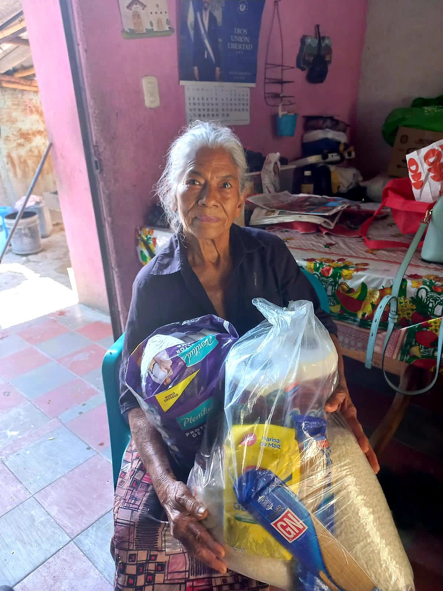 solidariton's tweet photo. Gracias a todas las personas que apadrinan a nuestros abuelitos por ayudarnos a cubrir sus necesidades mes a mes 🥰

Tú también puedes unirte a seguir cambiando vidas, escríbenos al 7412 1534 para mayor información

#solidariton #cambiandovidas #ElSalvador #fundación https://t.co/ZMe3u3DJGD