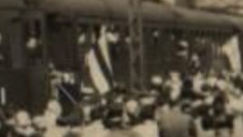 Pillandia's tweet photo. Estonian train welcome ceremony on Hungary border.
1930s.
https://t.co/nq6YsVytri
🇪🇪 #Eestimaa #Eesti #Észtország #Raudtee
🇭🇺 #Magyarország #Ungari #Railway
🇨🇿 #Československo #Tšehhoslovakkia
@NVeszpremi @uldis_balodis @PilleRunnel https://t.co/lG3fNgn11E
