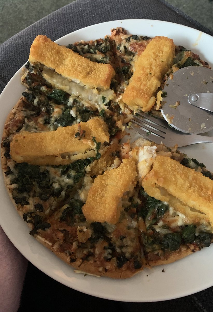 RicardaScl's tweet photo. Sehr zu empfehlen 🐟🍕😍🤤@DrOetkerPizzaDE #dasperfektedinner https://t.co/xIVT4kHRjf