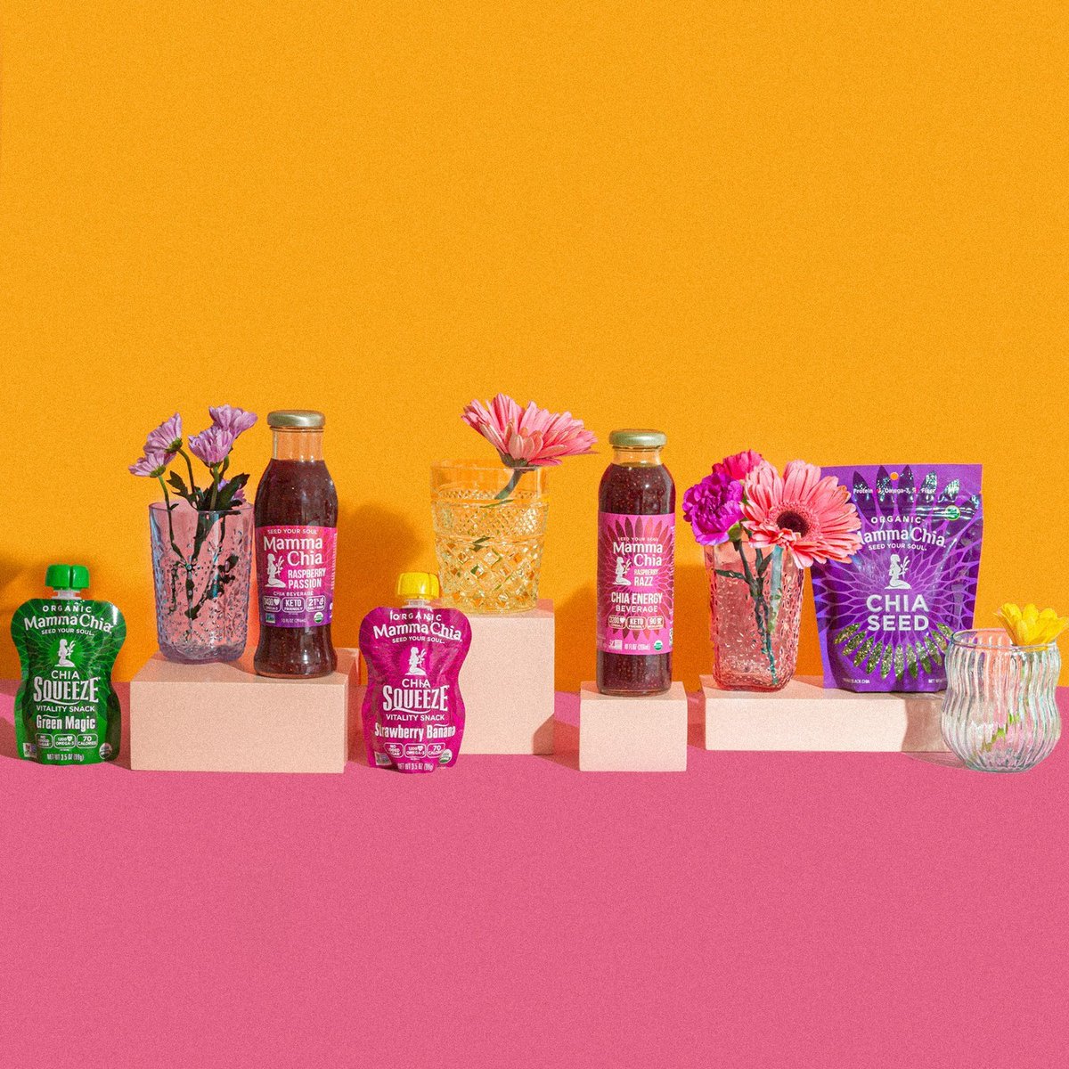 You must first plant the seed in order to bloom 🌸 Organic chia seeds are bursting with micronutrients and Omega-3 to give you radiant, glowing health this spring. Shop them all at mammachia.com. ⁠