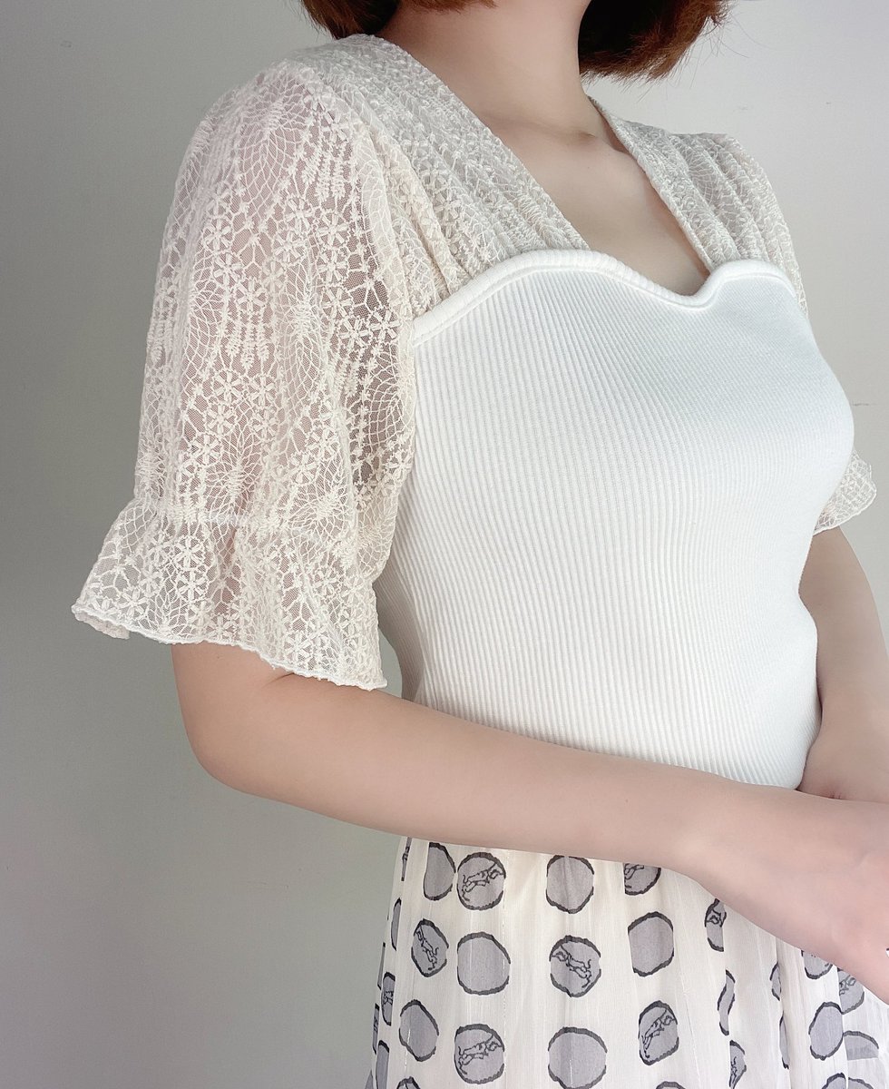 lookingbackf's tweet photo. #TA0761 Top
♥️HKD$279
Colour : Ivory / Black / Beige
🖥 https://t.co/MTyw2nQsJy 👈🏻 《Self-Order》
📲whatsapp : https://t.co/2S7D2UD55O mini
#韓國外套 #韓國女裝 #韓國直送到港 #koreaclothes #koreanoutfits #koreacoat #韓國onepiece #koreaouter #koreabottom #bottom #韓國上衣 https://t.co/M8aUOsxYU9