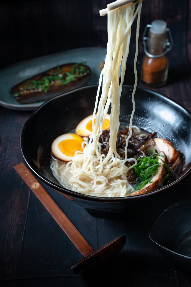 ajitamapt's tweet photo. Happy Ramen Noodle Day! Ready to celebrate? 🍜😎
Reservas ou encomendas 👉 https://t.co/8csAttfAF0
#RamenNoodleDay #RamenDay #ComfortFood #Ramen #Umami #Japanesefood #CraftRamen #RamenUnderDogs #LisbonRestaurants #Ajitamapt https://t.co/ZGi8OrTlIr