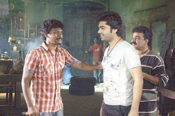 Troll_Cinema's tweet photo. .@Nelsondilpkumar, @SilambarasanTR_ and #VTVGanesh on the sets of #VettaiMannan 😊

#Beast https://t.co/ys7anOu0oJ
