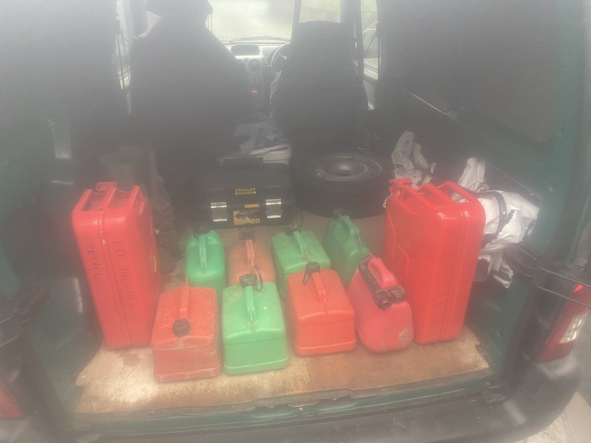 ed_hacking's tweet photo. Guess what I’m getting ready for…#howmuch #sheepfarmer #agriculture #farming #bashon https://t.co/V5MXA271mj