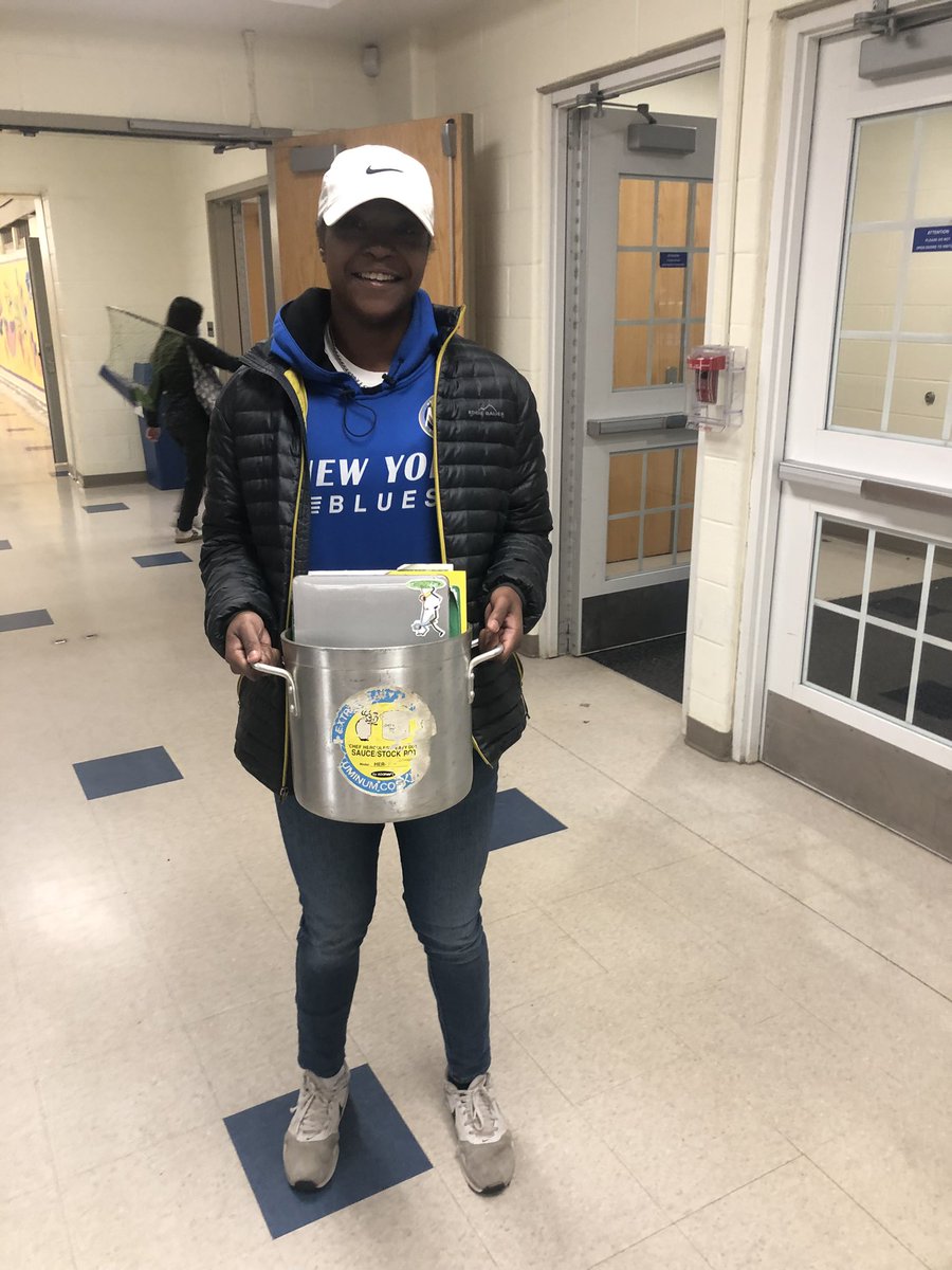 CrotonHS's tweet photo. Anything but a backpack day at CHHS - what a fun way to kick off spirit week and color wars! #CreativeTigers 🐯🐯 https://t.co/6u844Ci84Q