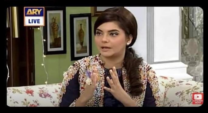 SiizoHere's tweet photo. اسمبلی توڑ دی مطلب لپ پہ آتی  پوری نہیں پڑھی گئ۔۔۔
#PDMMafiaExposed 
#nidayasirlogic https://t.co/GM1cKBGTCq