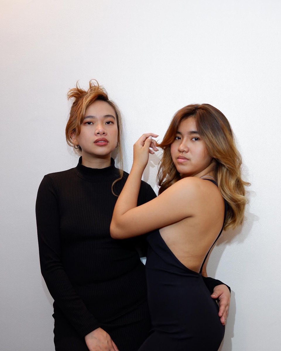 HolyJSmokas's tweet photo. it’s me and my girl 💚 https://t.co/7tdWErlTVV
