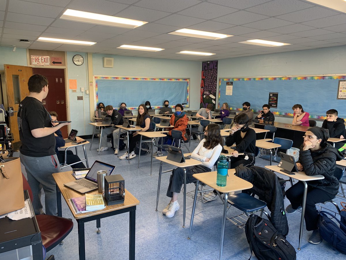 letsmosiealong's tweet photo. Cassio is on the stand during the trial of Iago #fpmknights https://t.co/3MnY5IbeuC