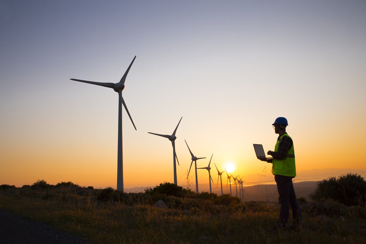 EnergyUKcomms's tweet photo. More cheap wind = less reliance on gas. 
Read our latest blog on why accelerating onshore wind should form a key part of the UK’s energy supply strategy. 

Click here➡️ https://t.co/xJ4orFh8c8 https://t.co/2ee8e2tu1T