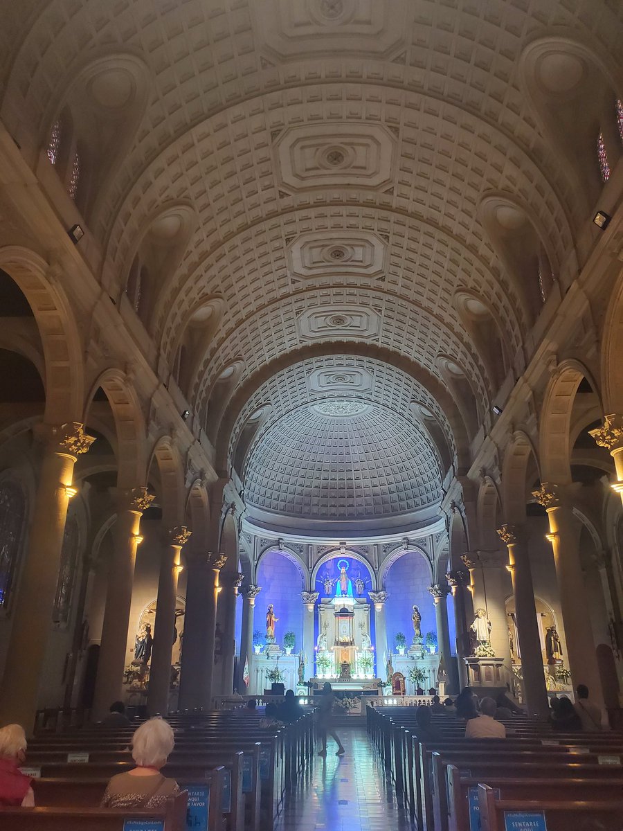 DannyTrigosok29's tweet photo. Families are like branches on a tree. We grow in different directions yet our roots remain as one. Lima, my beautiful country. https://t.co/HGkOcsGqfB