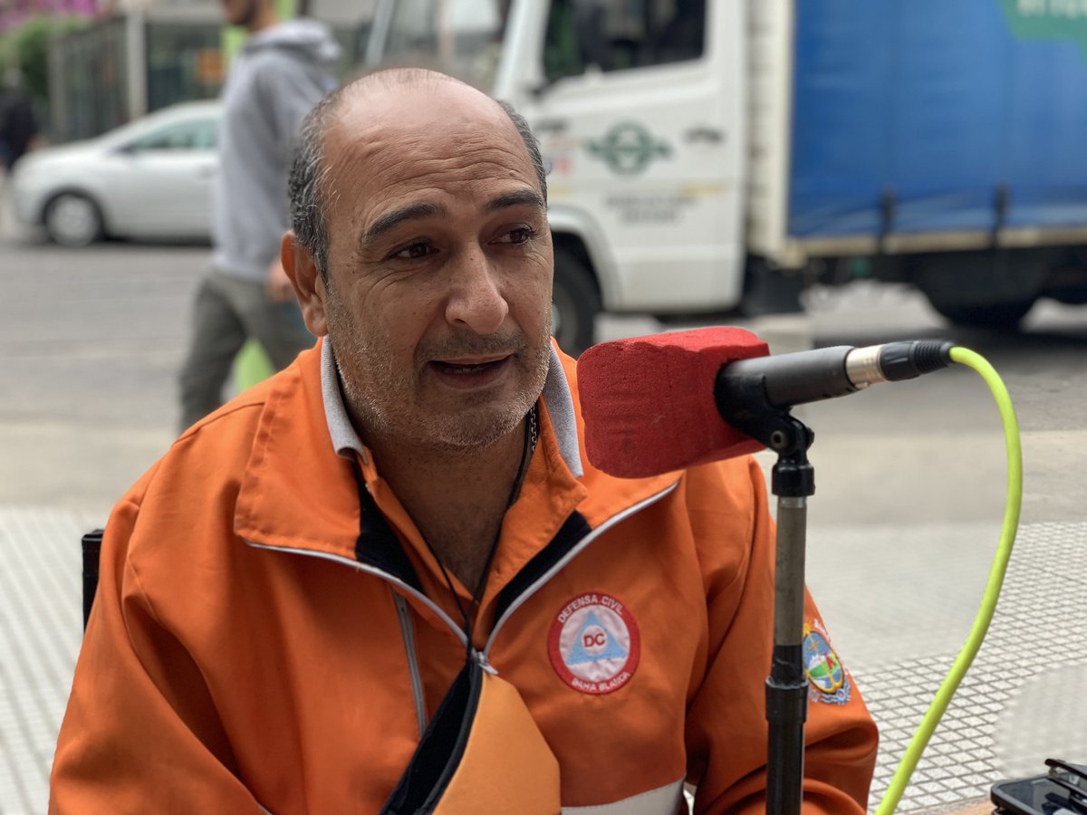 #Ahora [#MÓVIL] 
🗣Dialogamos con el titular de Defensa Civil (<a href="/CivilBb/">Defensa Civil Bahía Blanca</a>), José Luis Henriquez. 
📌 En #Posturas por <a href="/Radio10Bahia/">Radio10 Bahía Blanca</a>.
📻 92.3 
📍 radio10bahia.com.ar