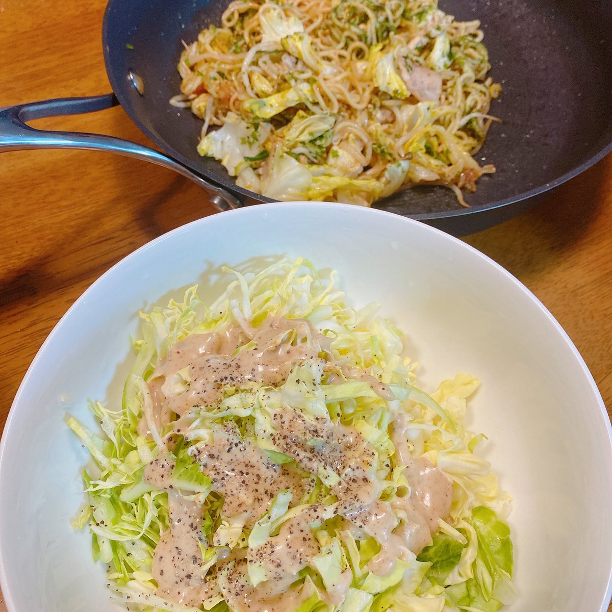 sasa00600's tweet photo. 間食と夕飯
今日頑張った！
早目に寝よう💦
#食事記録
#再開
#体重MAX https://t.co/2sW2o4X4rv