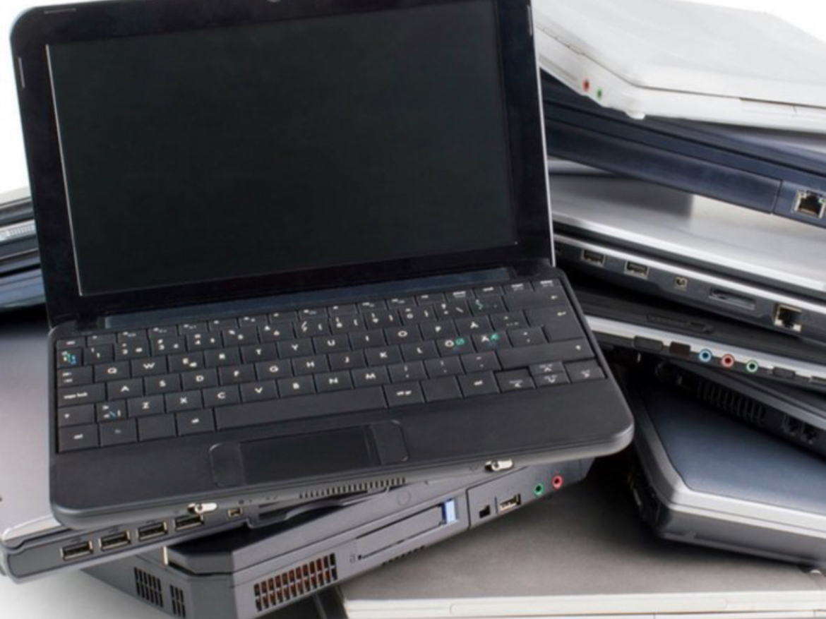 globalemea's tweet photo. Look familiar? Do you have pile of old computers like this in your office? Contact us today and we can treat them to a #wipedrive so they can be put back to use or sold on while being completely #data free! #GDPR #datasecurity
https://t.co/eDzOpqtgpz #cybersecurity #haltonhour https://t.co/xl7PUgtrHY