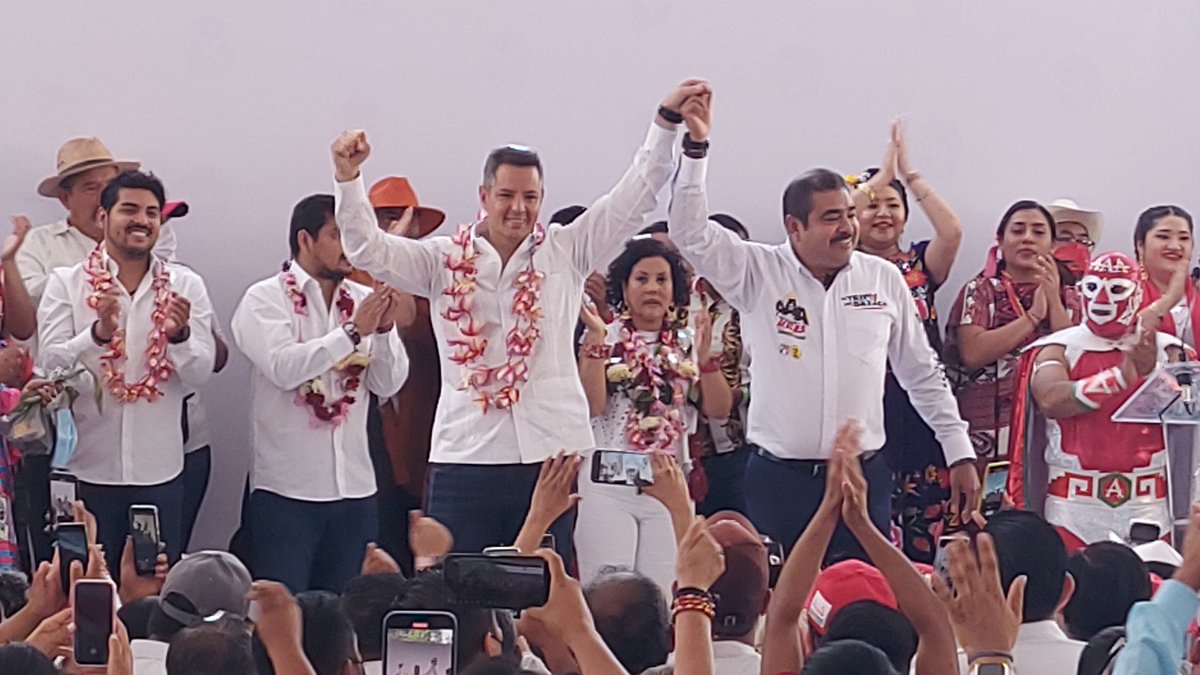 AfodepoM's tweet photo. Inicio de campaña y de nuevo reto, para esta gran familia AFODEPO, sin miedo al éxito, estamo en la ruta correcta, VAMOS POR MAS.@afodepoac @AfodepoM @luisginez3 @EufrosinaCruz @RojasMargaro @alejandromurat @AfodepoAtzompa @psicluis222 @AfodepoC @Leo12865320 @AfodepoT @JmzIbeth https://t.co/lMFfcEYlbS