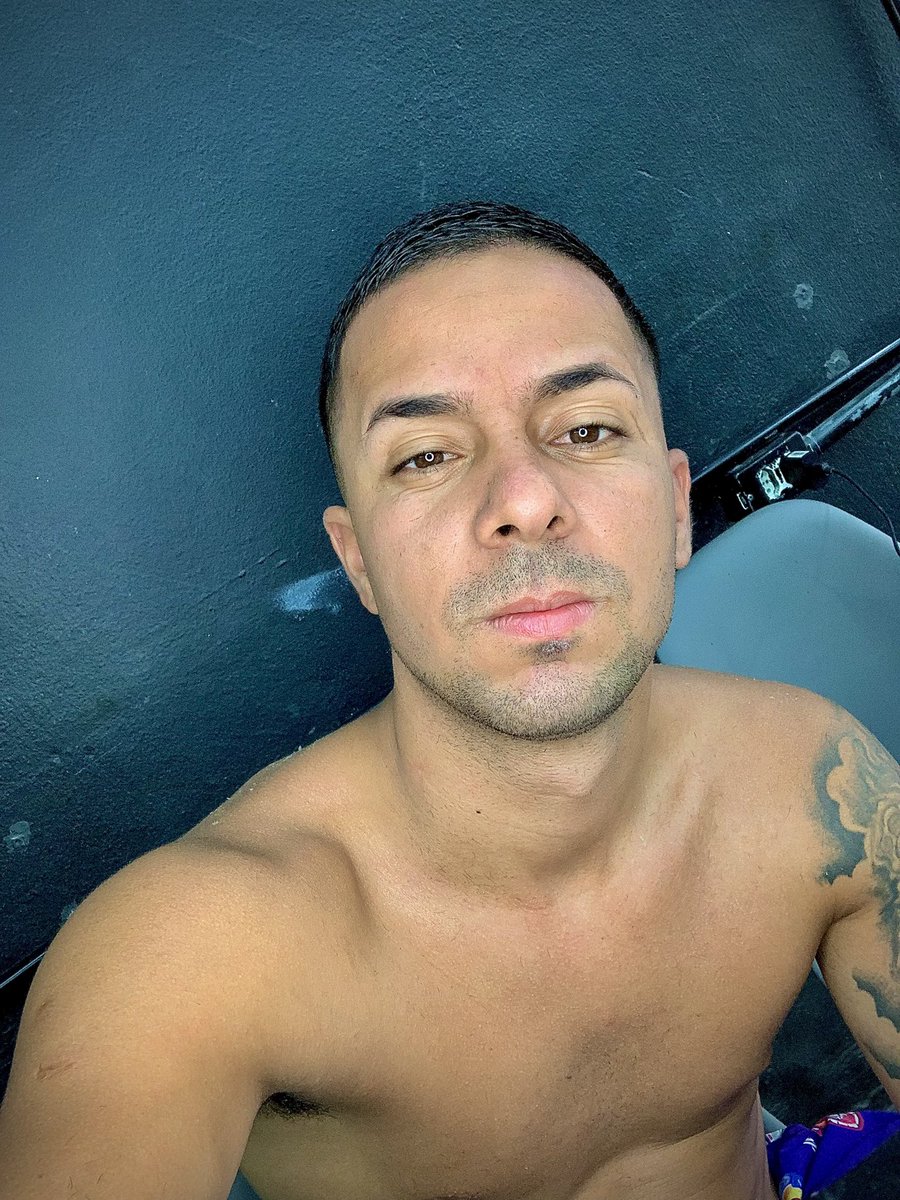 Robinho_RB's tweet photo. Na dúvida postei todas 😎🤦🏽‍♂️ https://t.co/qPaqGG6Fka