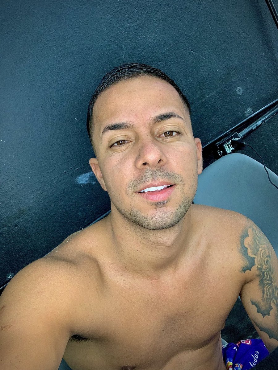 Robinho_RB's tweet photo. Na dúvida postei todas 😎🤦🏽‍♂️ https://t.co/qPaqGG6Fka