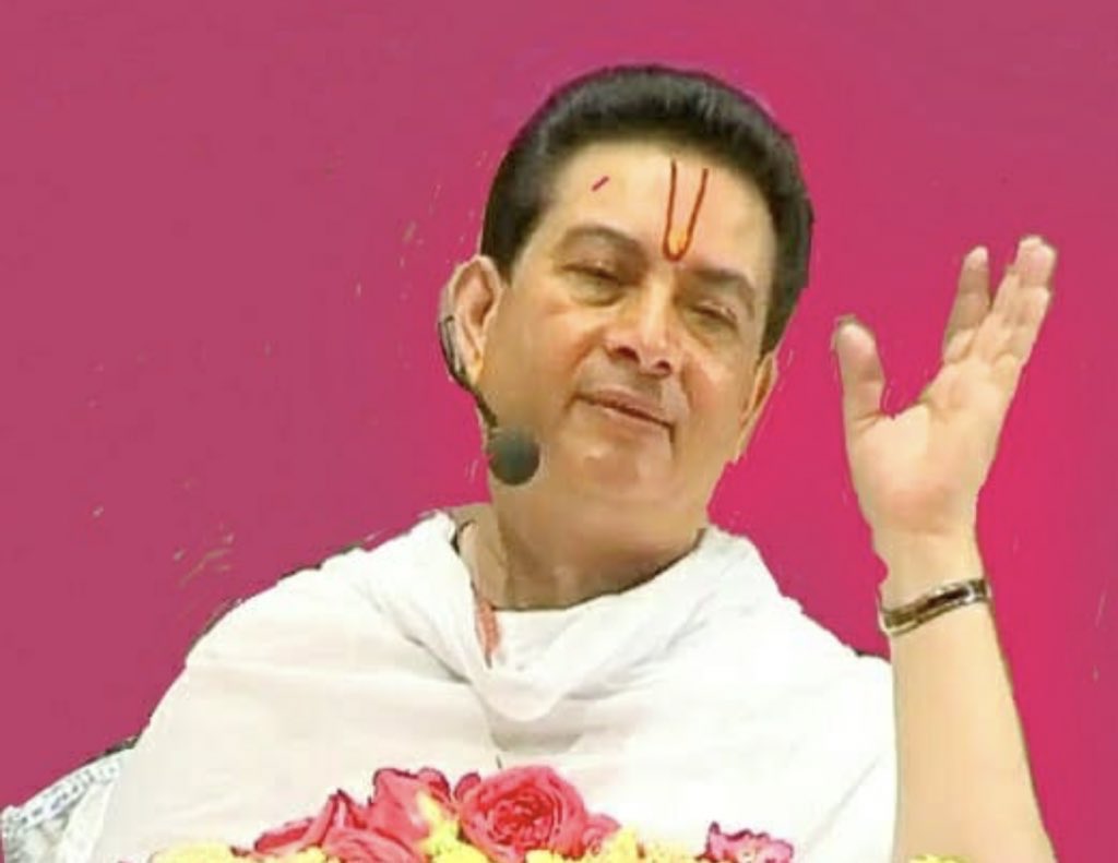 sushmakatare1's tweet photo. #Rushivar #mondaythoughts
मुद मंगलमय संत समाजू।जो जग जंगम तीर्थराजू॥
जिनके पास जाने से मानसिक विकार शांत हो जायें दुख की विस्मृति हो जाय,जिज्ञासा समाधान हो जाय,शांति मिले और आपको अपने इष्ट याद आजाये तो समझ लीजिए कि वे संत है-परम पूज्य रृषिवरजी 🙏🌹 https://t.co/S68WqZgjWT